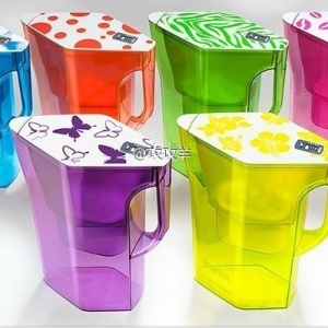 #BRITA# ˮ ɫ