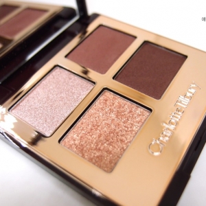 CHARLOTTE TILBURYӰ ɫ~