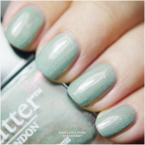 BUTTER LONDONָ~~TWO FINGERED SALUTE